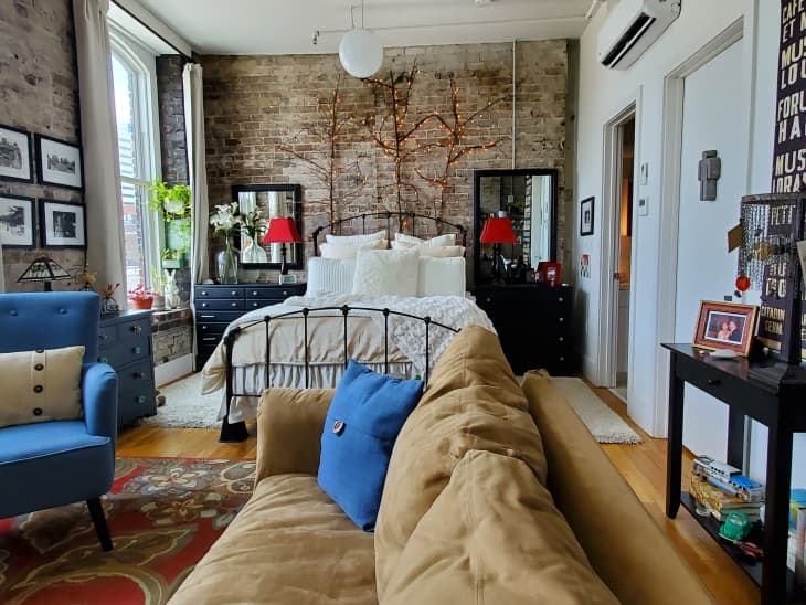 Small Downtown Knoxville Studio Apartment Apartment Therapy